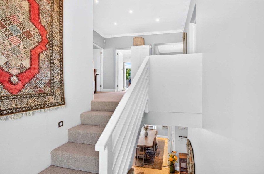 5 Bedroom Property for Sale in Claremont Upper Western Cape